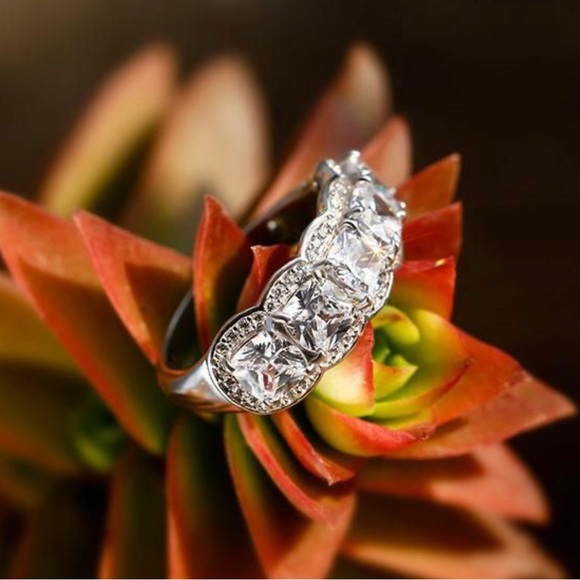 Italo Halo Emerald Created White Sapphire Wedding Band 925 Sterling Silver - Picture 5 of 7